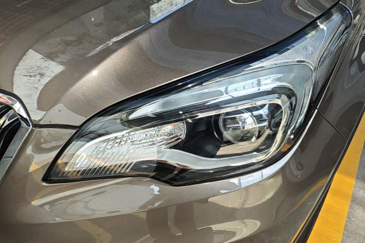 Used Buick Envision 2016 20T Two-Wheel-Drive Elite Model Left Front Headlight