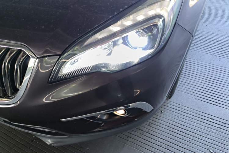 Used Buick Envision 2016 20T Two-Wheel-Drive Elite Model Left Front Headlight