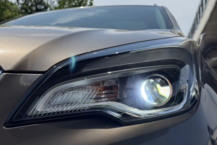 Used Buick Envision 2016 20T Two-Wheel-Drive Elite Model Left Front Headlight