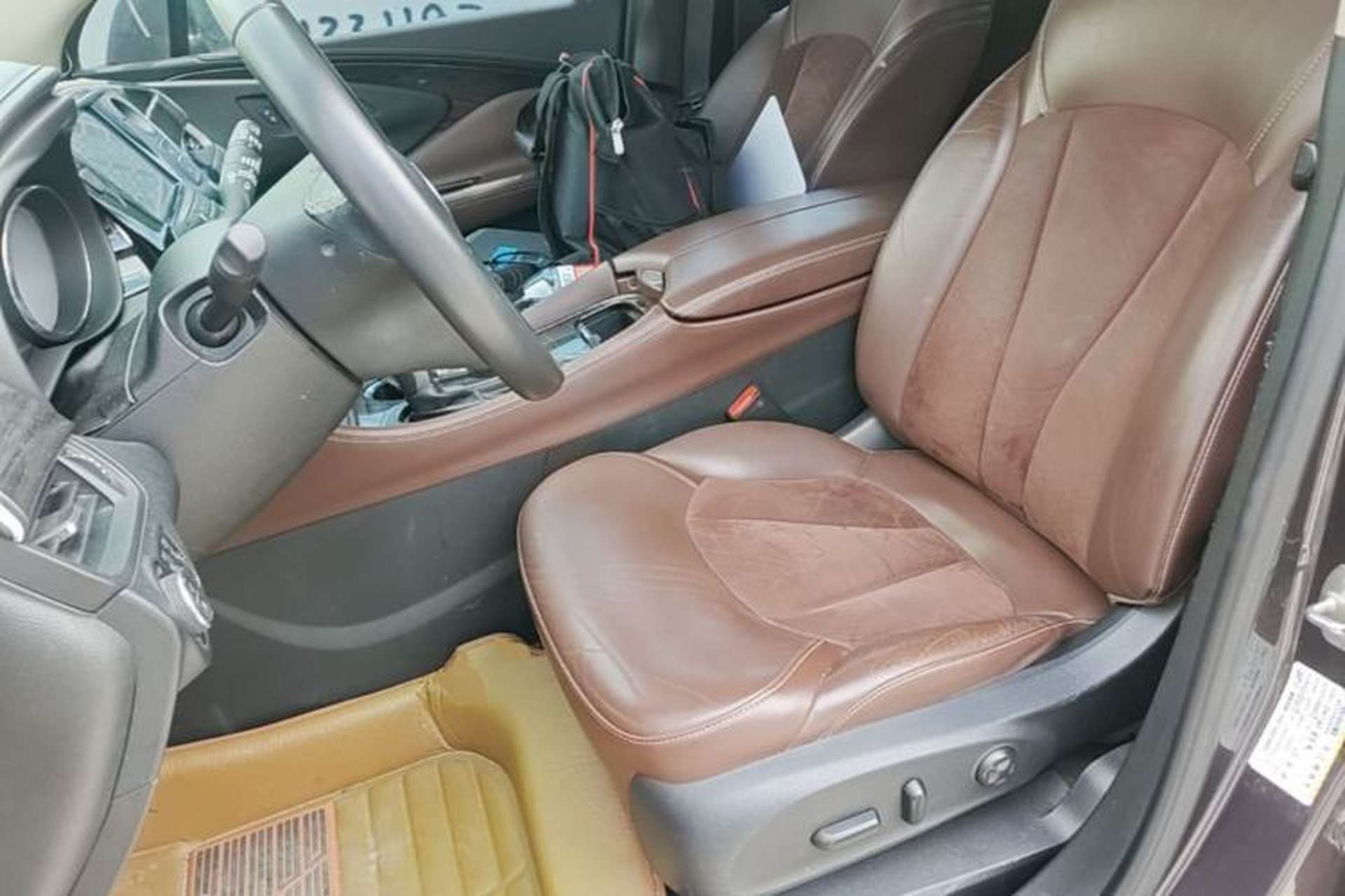 Used Buick Envision 2016 20T Two-Wheel-Drive Elite Model Left Front Seat