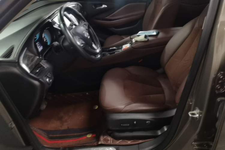 Used Buick Envision 2016 20T Two-Wheel-Drive Elite Model Left Front Seat