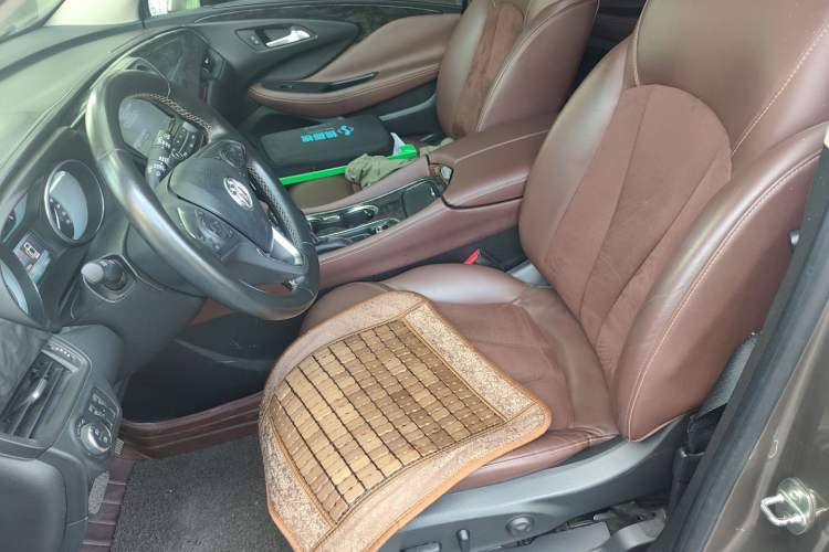 Used Buick Envision 2016 20T Two-Wheel-Drive Elite Model Left Front Seat