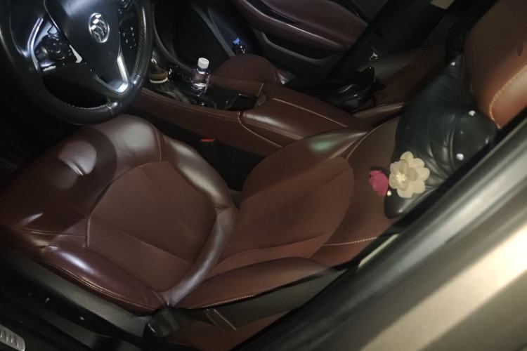 Used Buick Envision 2016 20T Two-Wheel-Drive Elite Model Left Front Seat