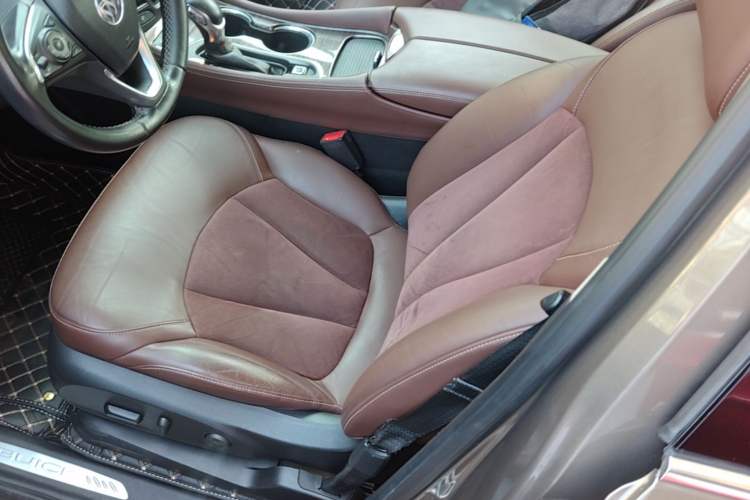 Used Buick Envision 2016 20T Two-Wheel-Drive Elite Model Left Front Seat