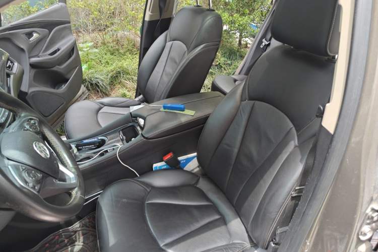 Used Buick Envision 2016 20T Two-Wheel-Drive Elite Model Left Front Seat