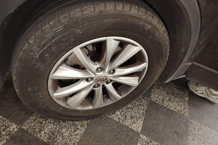 Used Buick Envision 2016 28T Four-Wheel Drive Elite Version Left Front Wheel Hub