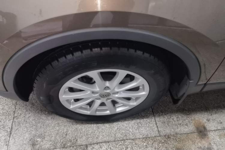 Used Buick Envision 2016 20T Two-Wheel-Drive Elite Model Left Front Wheel Hub