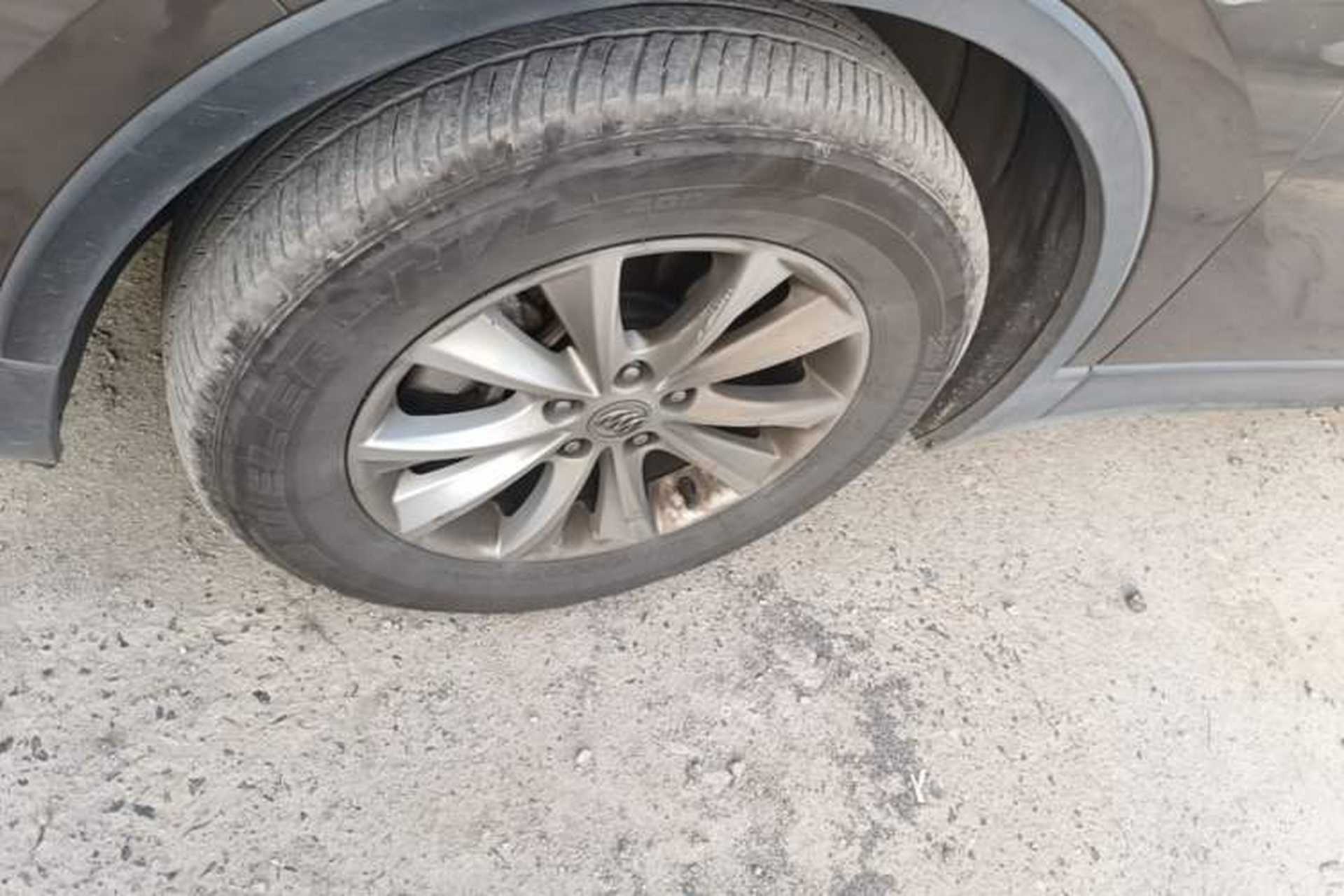 Used Buick Envision 2016 28T Four-Wheel Drive Elite Version Left Front Wheel Hub