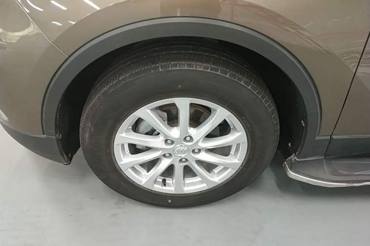 Used Buick Envision 2016 20T Two-Wheel-Drive Elite Model Left Front Wheel Hub