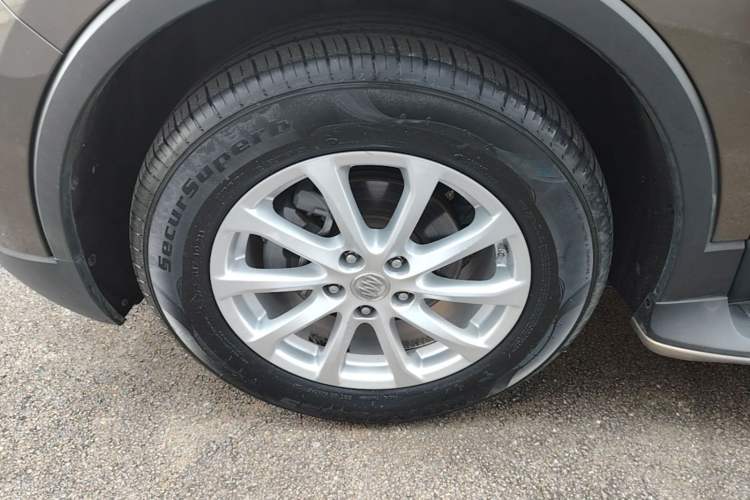 Used Buick Envision 2016 20T Two-Wheel-Drive Elite Model Left Front Wheel Hub