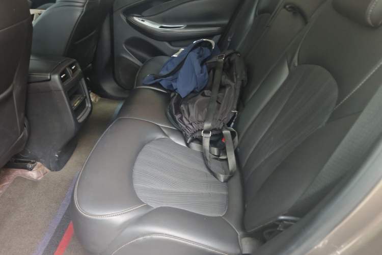 Used Buick Envision 2016 20T Two-Wheel Drive Leading Version Left Rear Seat