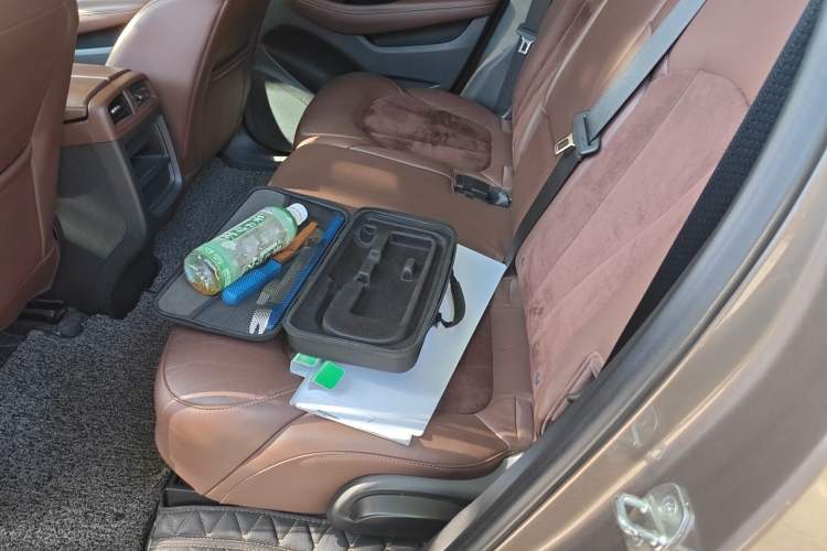 Used Buick Envision 2016 28T Four-Wheel Drive Elite Version Left Rear Seat