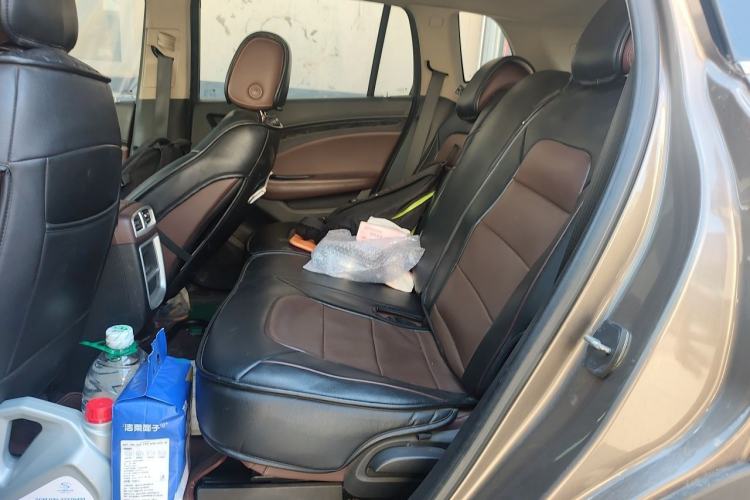 Used Buick Envision 2016 28T Four-Wheel Drive Luxury Model Left Rear Seat