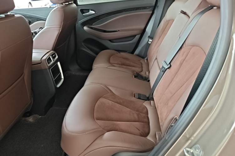 Used Buick Envision 2016 28T Four-Wheel Drive Elite Version Left Rear Seat