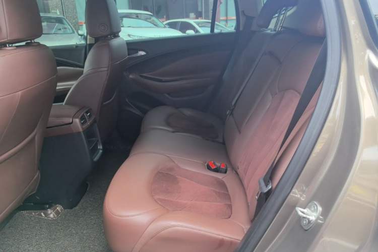 Used Buick Envision 2016 20T Two-Wheel-Drive Elite Model Left Rear Seat