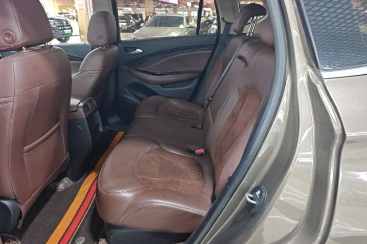 Used Buick Envision 2016 20T Two-Wheel-Drive Elite Model Left Rear Seat