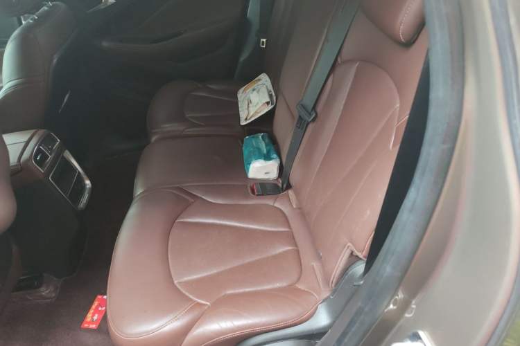 Used Buick Envision 2016 28T All-Wheel-Drive All-Terrain Sport Flagship Edition Left Rear Seat