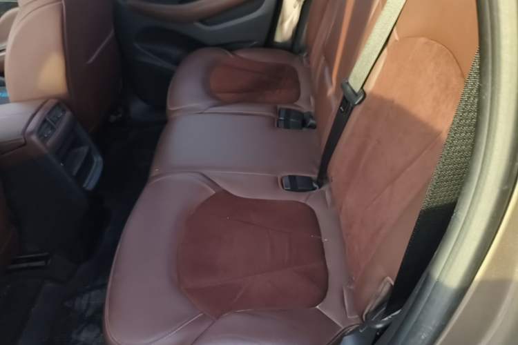Used Buick Envision 2016 28T Four-Wheel Drive Elite Version Left Rear Seat