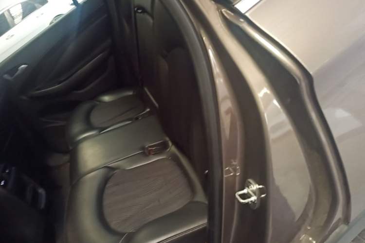Used Buick Envision 2016 20T Two-Wheel Drive Leading Version Left Rear Seat