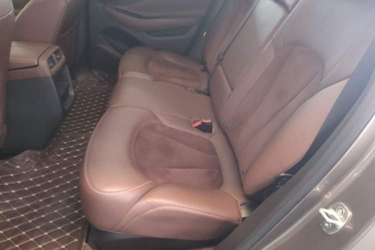 Used Buick Envision 2016 20T Two-Wheel-Drive Elite Model Left Rear Seat