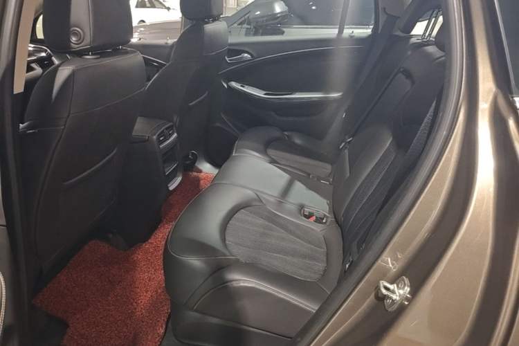 Used Buick Envision 2016 20T Two-Wheel Drive Leading Version Left Rear Seat