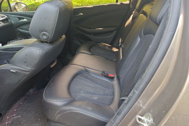Used Buick Envision 2016 20T Two-Wheel Drive Leading Version Left Rear Seat