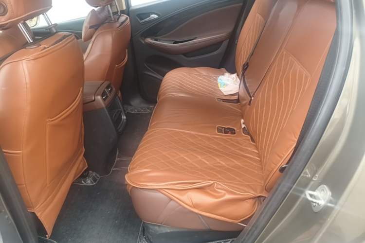 Used Buick Envision 2016 20T Two-Wheel-Drive Elite Model Left Rear Seat