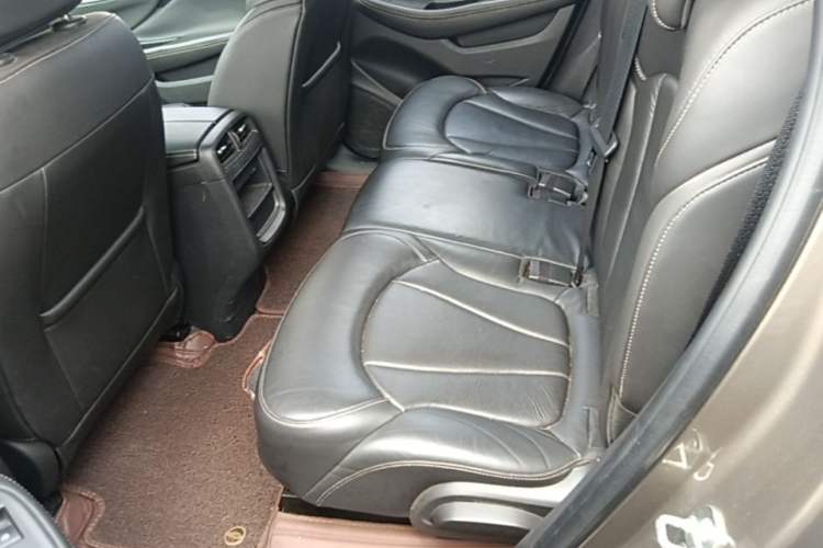 Used Buick Envision 2016 28T Four-Wheel Drive Elite Version Left Rear Seat