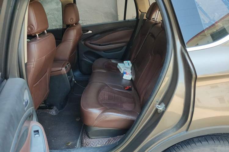 Used Buick Envision 2016 20T Two-Wheel-Drive Elite Model Left Rear Seat