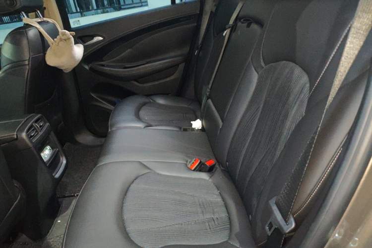 Used Buick Envision 2016 20T Two-Wheel Drive Leading Version Left Rear Seat