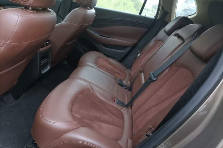 Used Buick Envision 2016 28T Four-Wheel Drive Elite Version Left Rear Seat