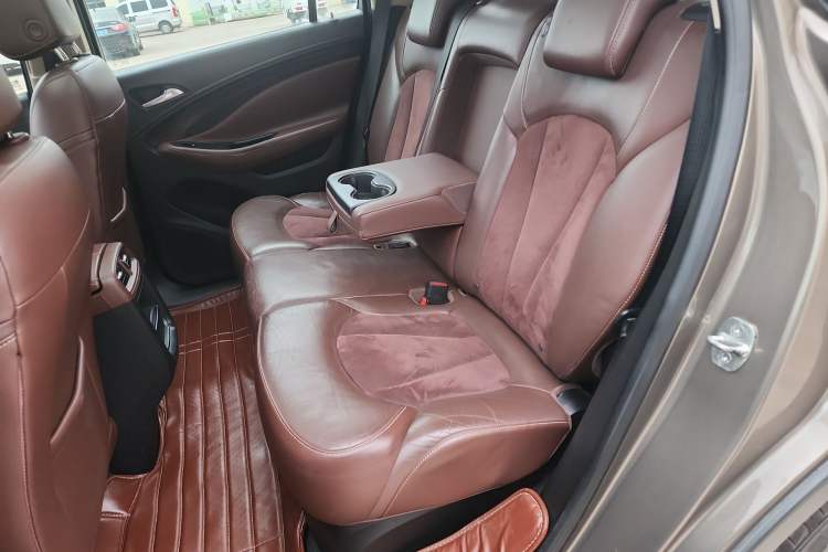 Used Buick Envision 2016 20T Two-Wheel-Drive Elite Model Left Rear Seat