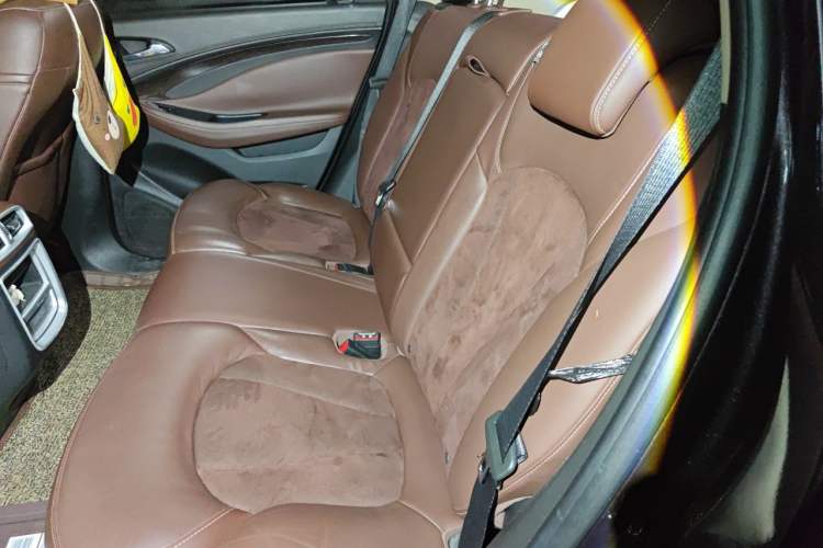 Used Buick Envision 2016 20T Two-Wheel-Drive Elite Model Left Rear Seat