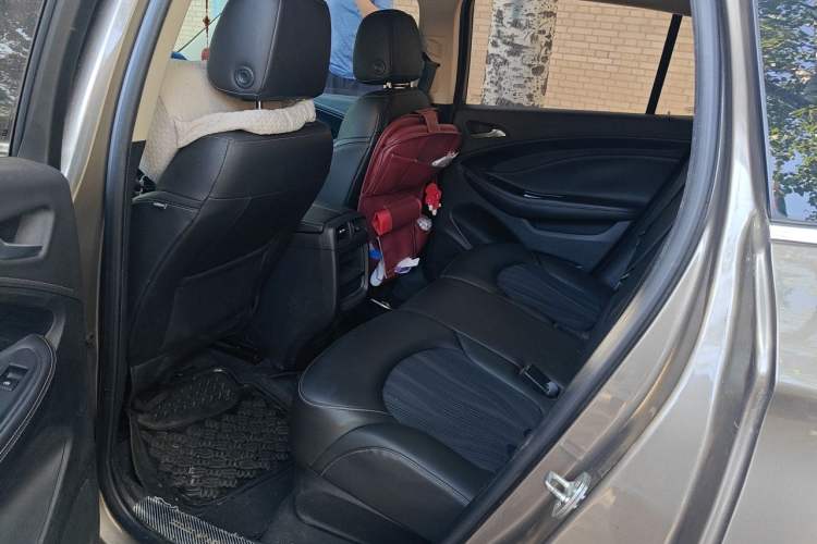 Used Buick Envision 2016 20T Two-Wheel Drive Leading Version Left Rear Seat
