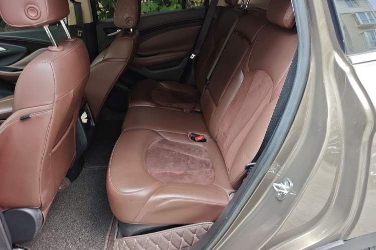 Used Buick Envision 2016 20T Two-Wheel-Drive Elite Model Left Rear Seat