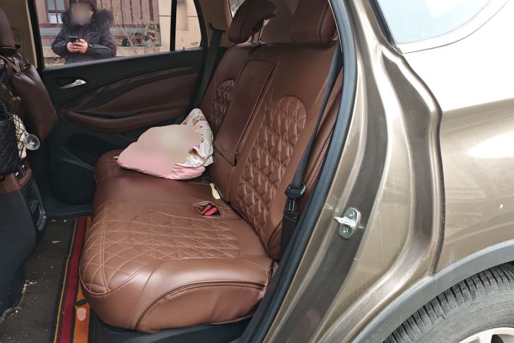 Used Buick Envision 2016 20T Two-Wheel-Drive Elite Model Left Rear Seat