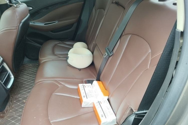 Used Buick Envision 2016 28T Four-Wheel Drive Luxury Model Left Rear Seat