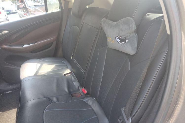 Used Buick Envision 2016 20T Two-Wheel-Drive Elite Model Left Rear Seat