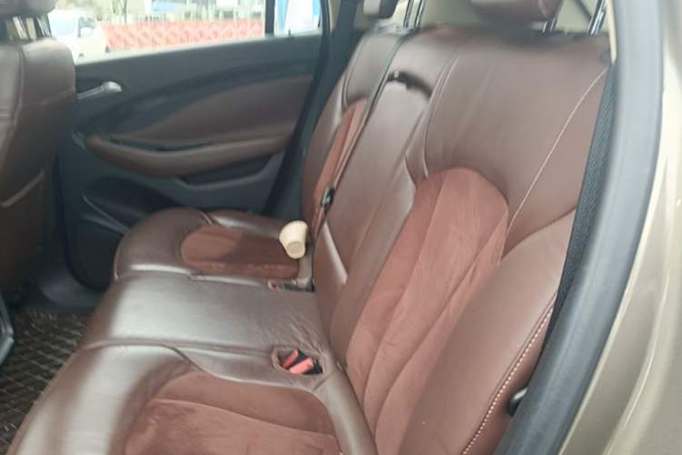 Used Buick Envision 2016 20T Two-Wheel-Drive Elite Model Left Rear Seat