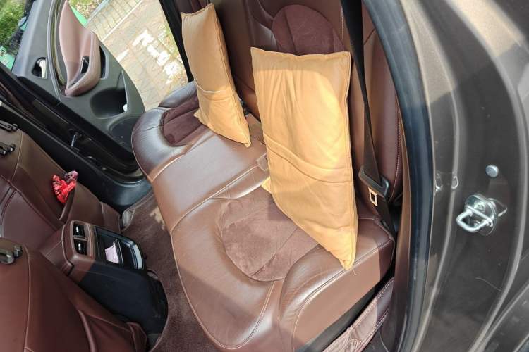 Used Buick Envision 2016 20T Two-Wheel-Drive Elite Model Left Rear Seat