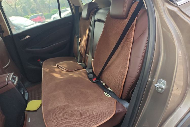 Used Buick Envision 2016 20T Two-Wheel-Drive Elite Model Left Rear Seat