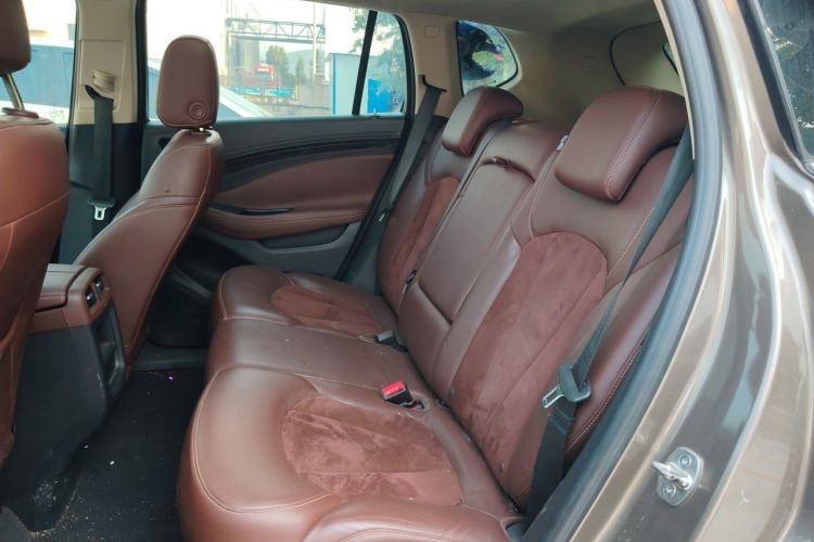 Used Buick Envision 2016 20T Two-Wheel-Drive Elite Model Left Rear Seat