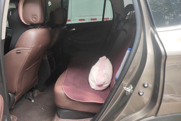 Used Buick Envision 2016 20T Two-Wheel-Drive Elite Model Left Rear Seat