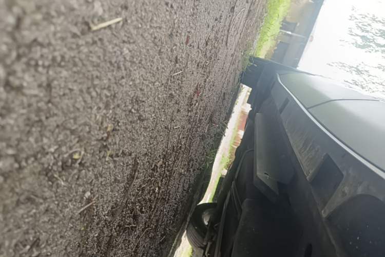 Used Buick Envision 2016 20T Two-Wheel-Drive Elite Model Left Side Sill