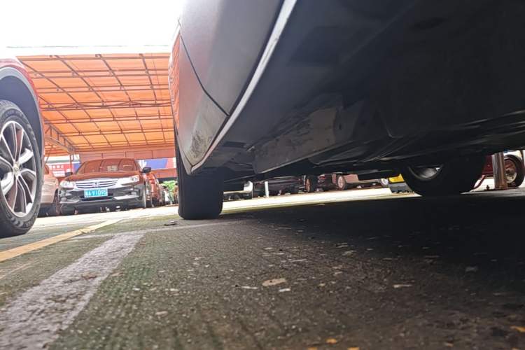 Used Buick Envision 2016 20T Two-Wheel-Drive Elite Model Left Side Sill