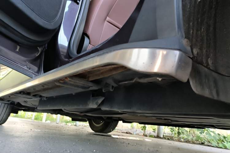 Used Buick Envision 2016 20T Two-Wheel-Drive Elite Model Left Side Sill