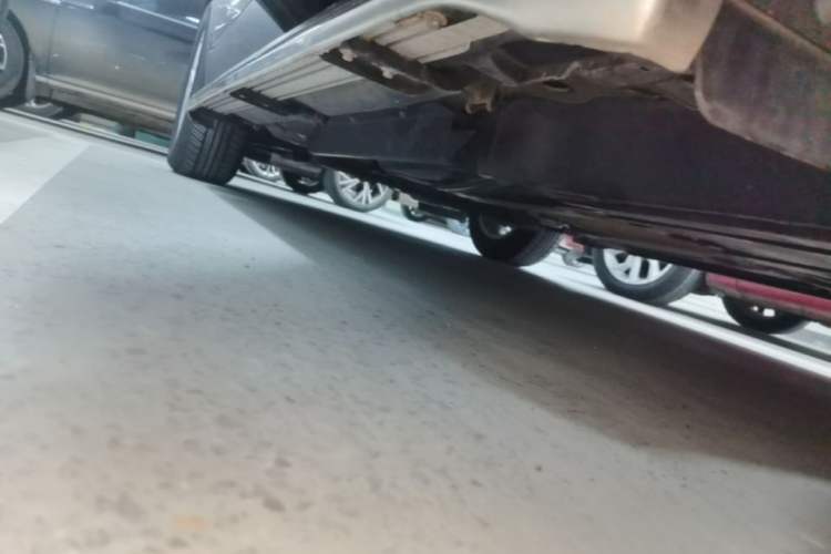 Used Buick Envision 2016 20T Two-Wheel-Drive Elite Model Left Side Sill