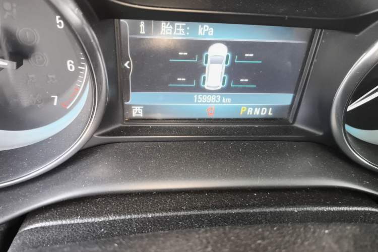 Used Buick Envision 2016 28T Four-Wheel Drive Elite Version Odometer Close Up