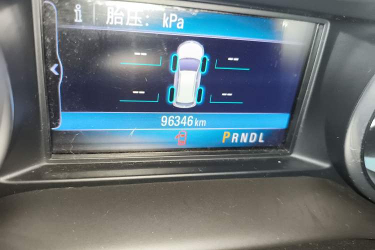 Used Buick Envision 2016 20T Two-Wheel-Drive Elite Model Odometer Close Up