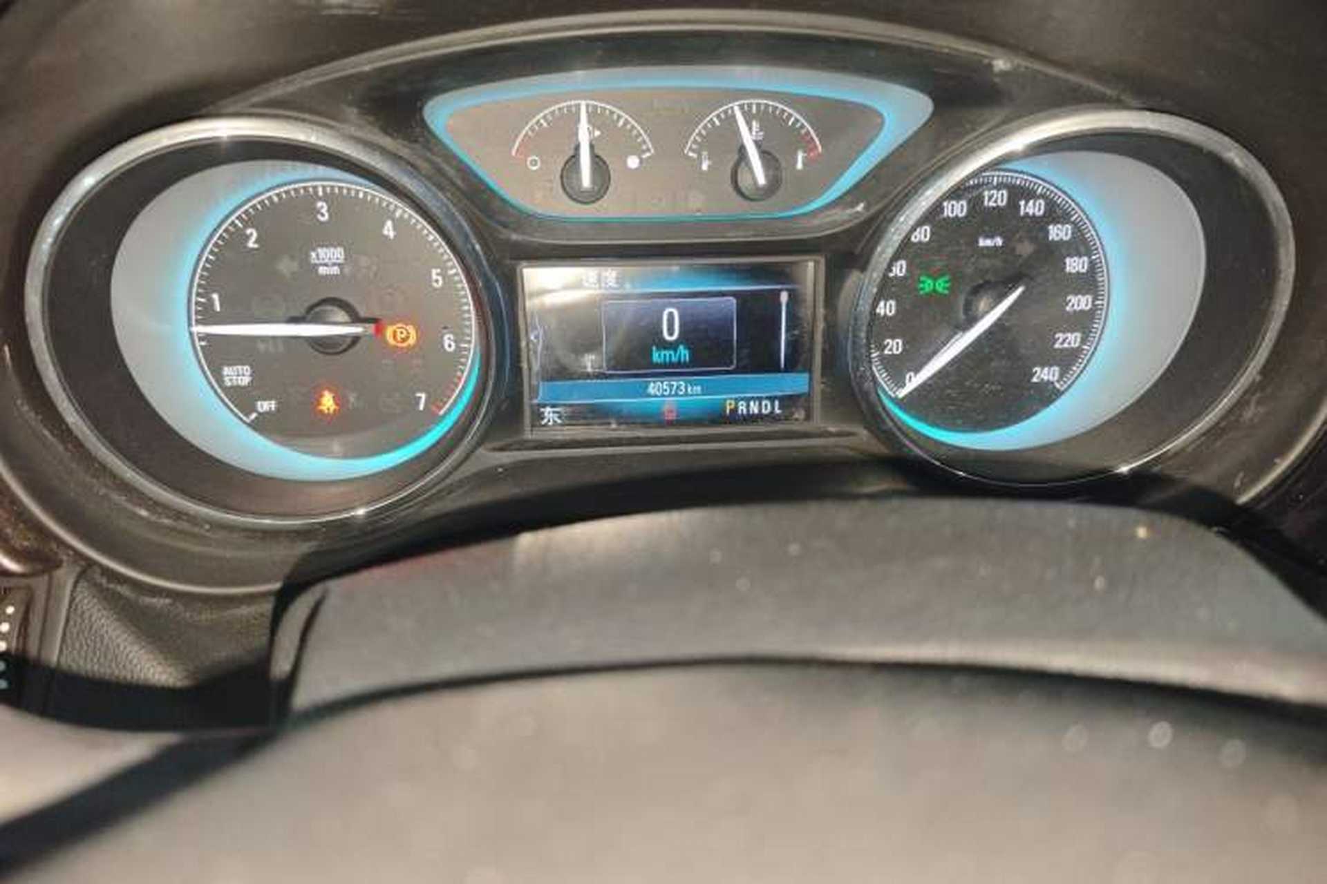 Used Buick Envision 2016 28T Four-Wheel Drive Elite Version Odometer Close Up